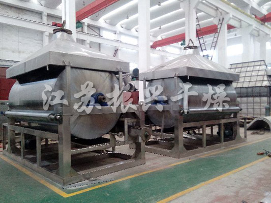 滾筒刮板（bǎn）幹燥機