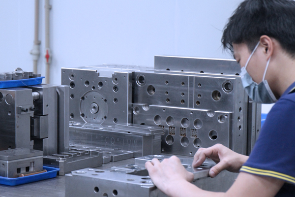 塑膠模具製造