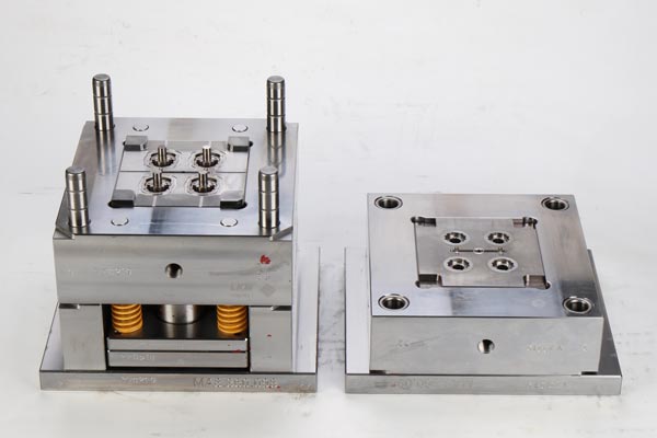 精(jīng)密注塑模具