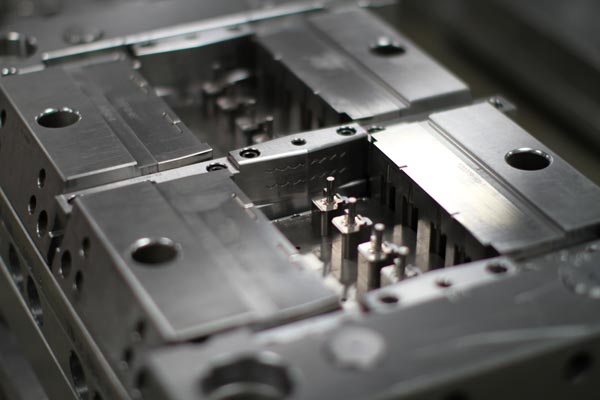 注塑模（mó）具
